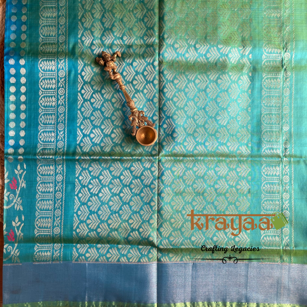 Handwoven - Uppada Silk Saree - Light blue with teal green border